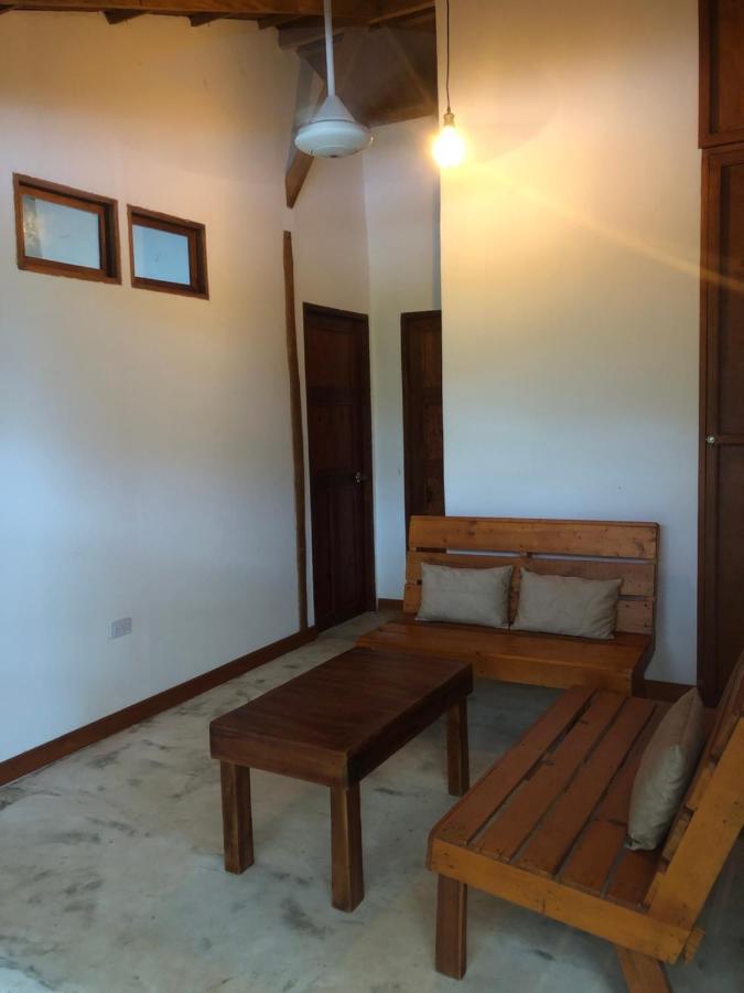 Casa Palum Private Room Private Bathroom بالومينو المظهر الخارجي الصورة