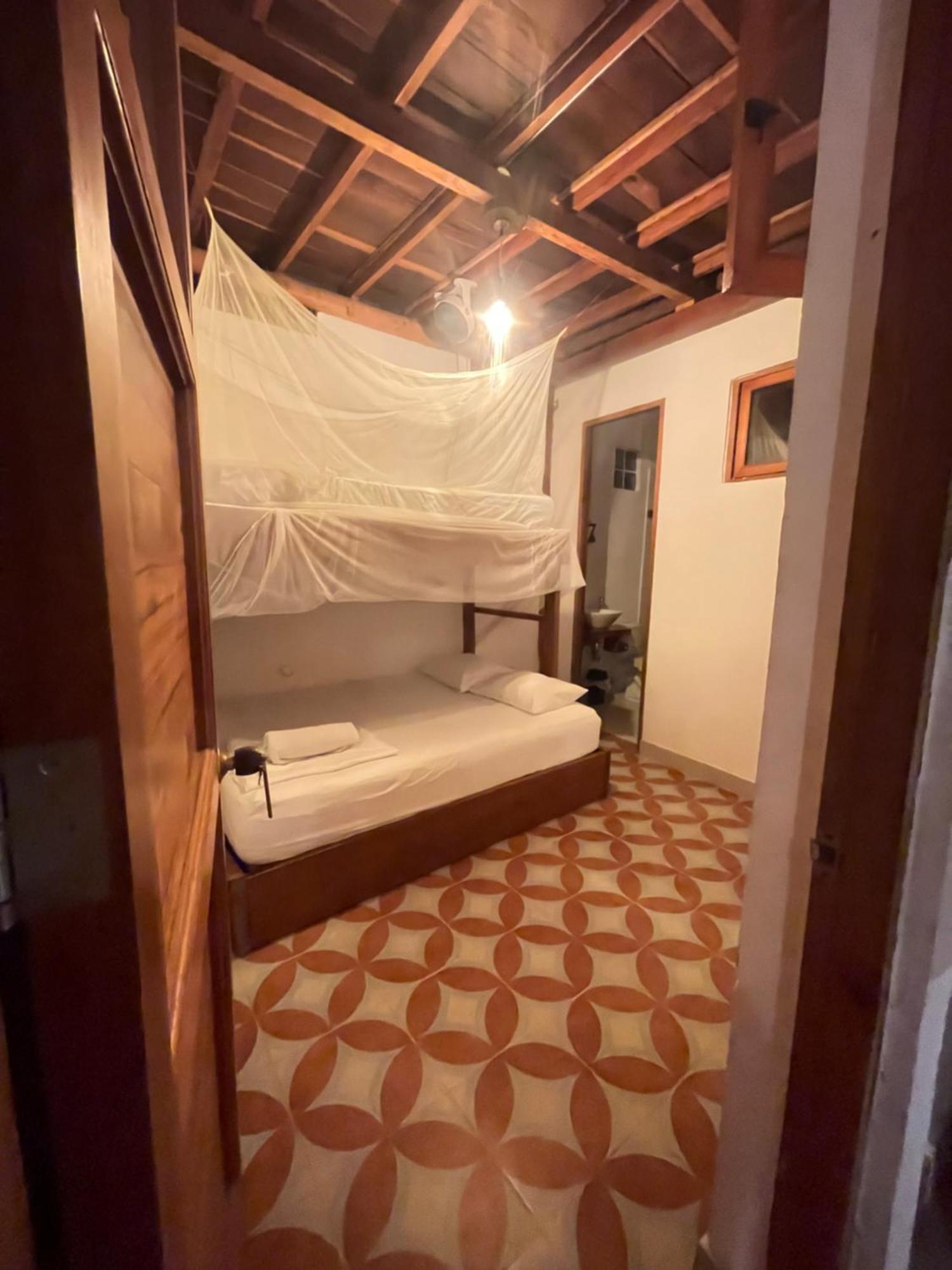 Casa Palum Private Room Private Bathroom بالومينو المظهر الخارجي الصورة